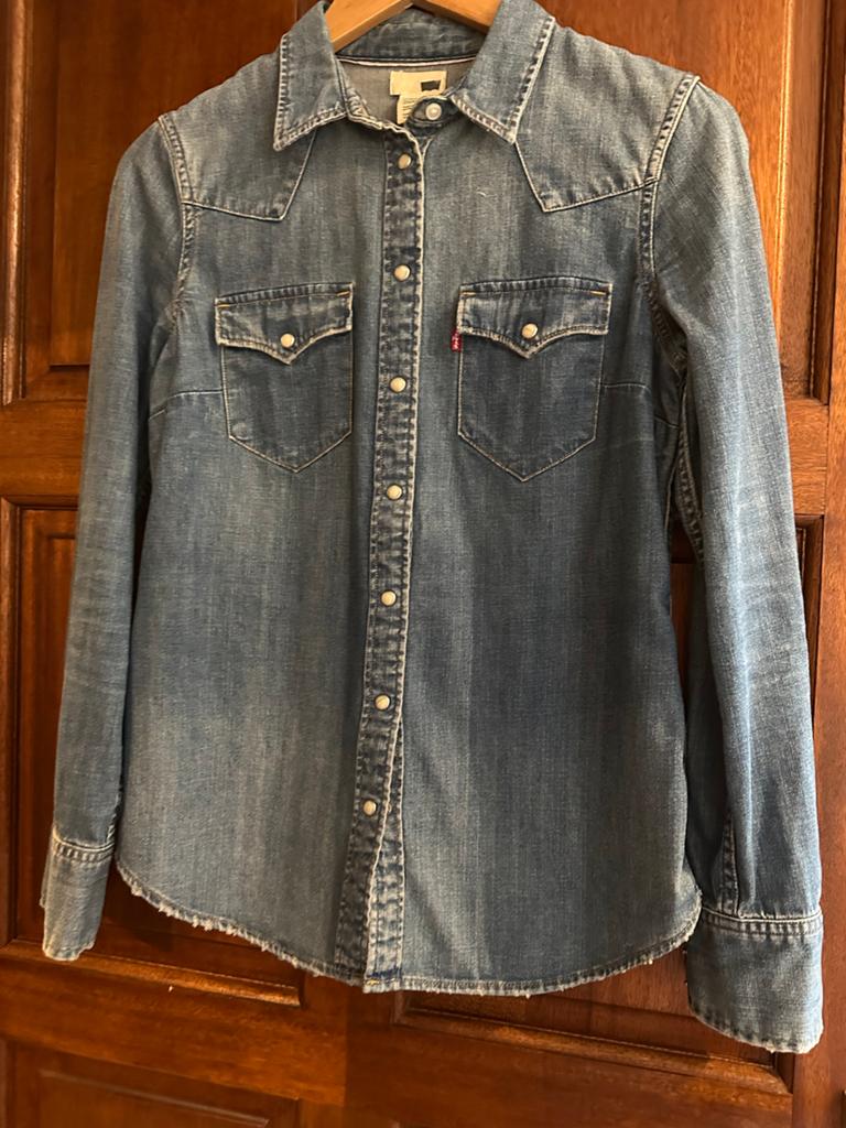 Nieuwe Levi's spijkerblouse maat S, Verzenden, Nieuw, Maat 36 (S), Blauw
