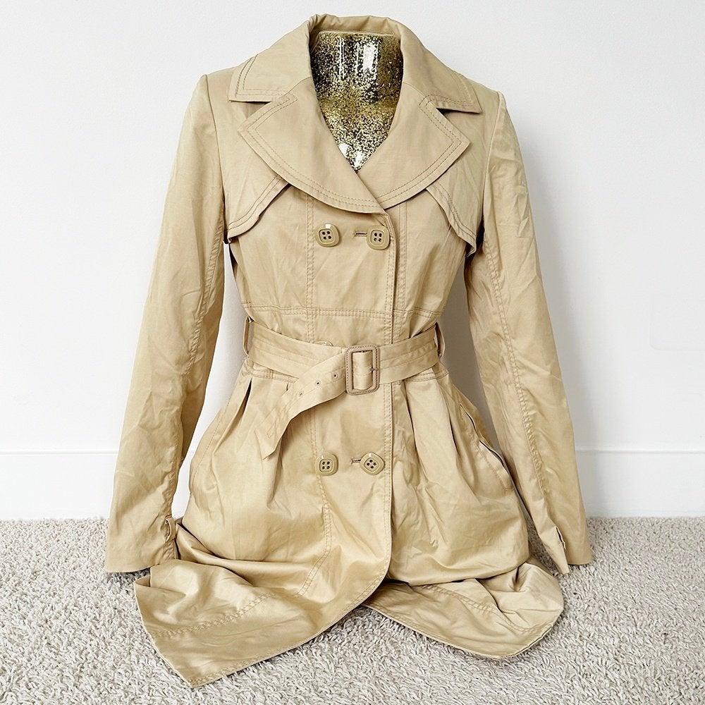 Mooie Guess Jas (Tussenjas) (M) € 75,-