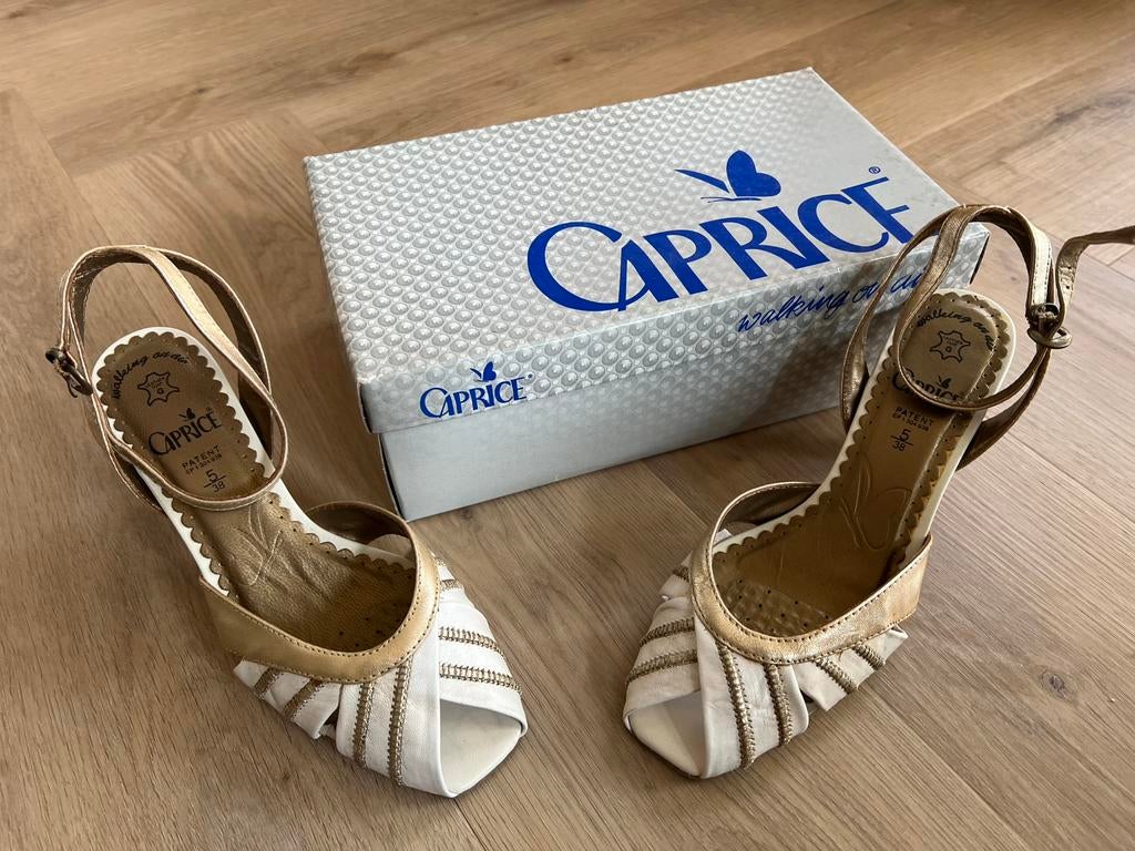 Mooie gala sandalen met hakje, Ophalen, Beige, Sandalen of Muiltjes, Zo goed als nieuw