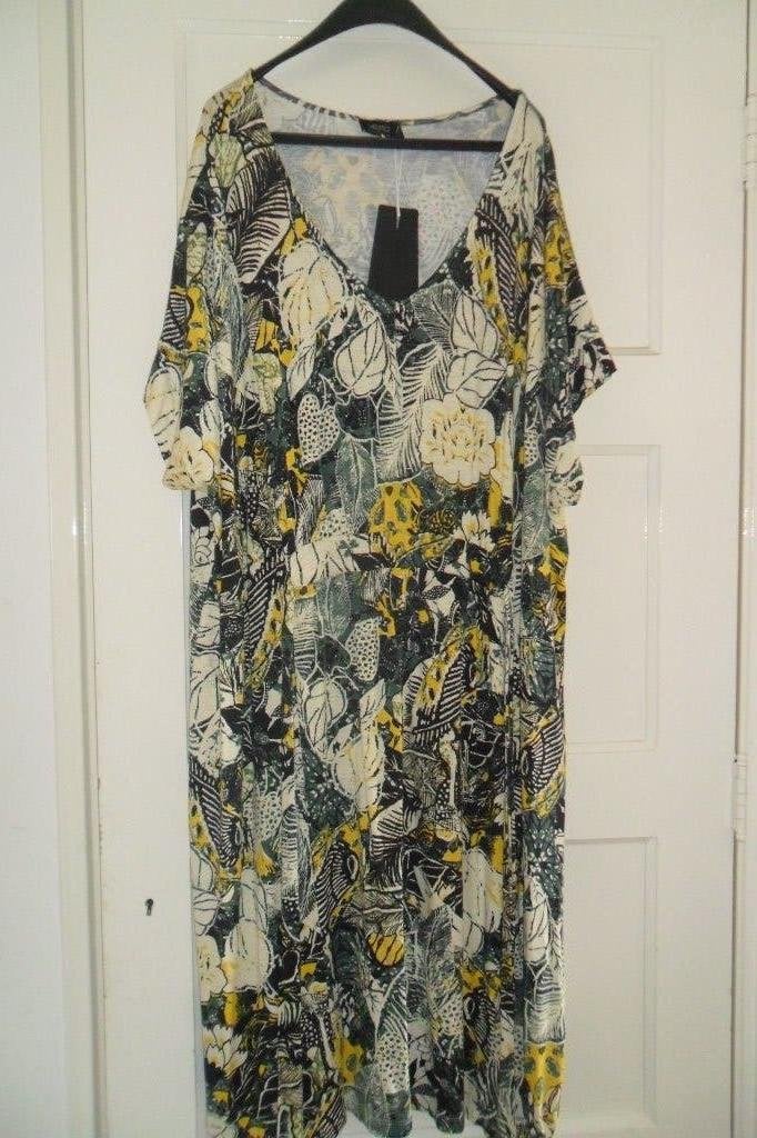 jurk merk yesta maat 2 maat 48/50, Kleding | Dames, Grote Maten, Ophalen of Verzenden, Jurk, Zwart, Nieuw