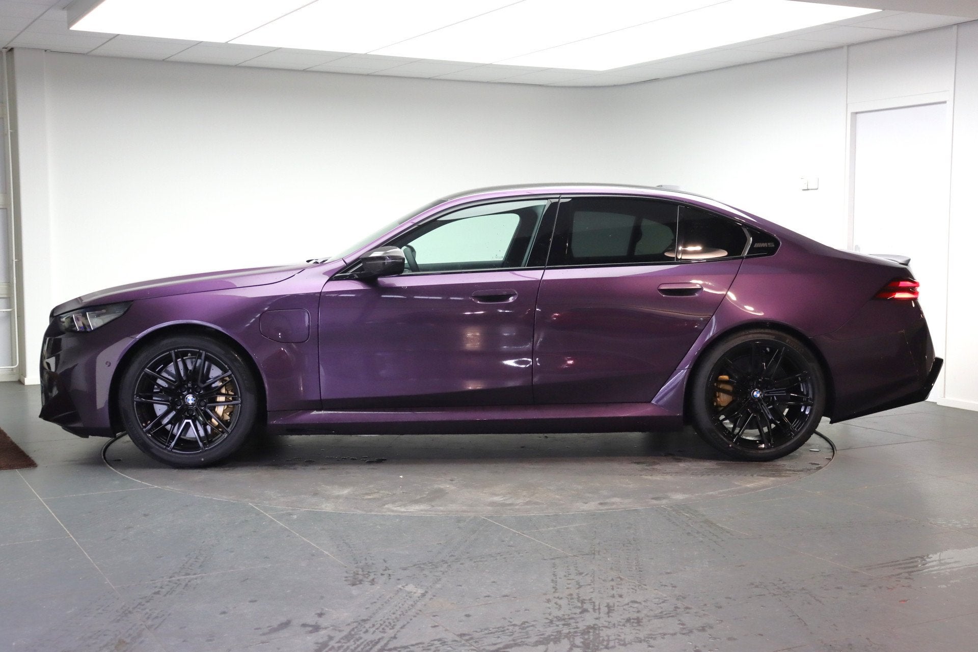 BMW 5 Serie M5 Automaat / Trekhaak / Bowers & Wilkins / M Mu, Overige kleuren, 4395 cc, Hybride Elektrisch/Benzine, Sedan