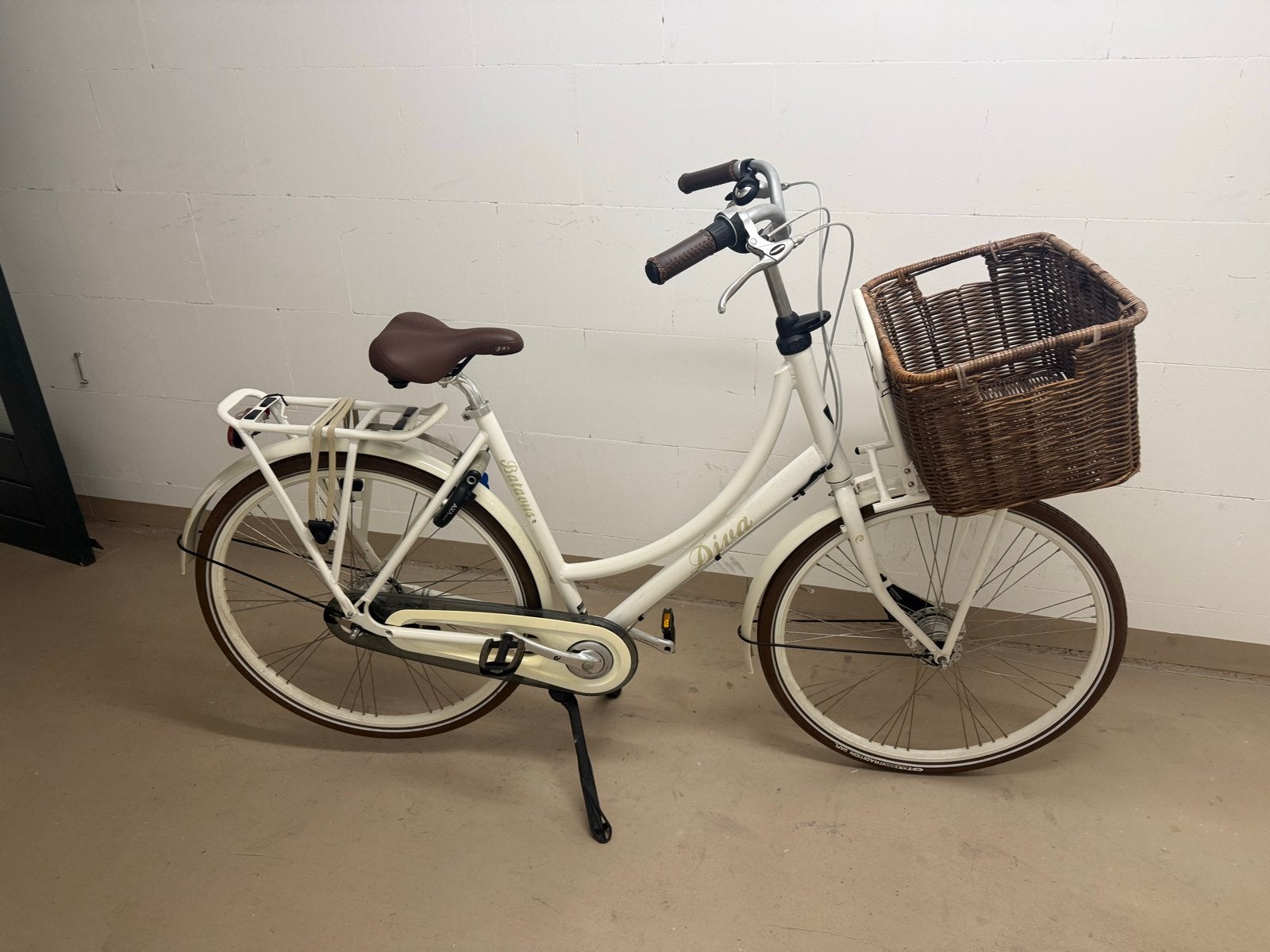 Batavus Diva fiets - Zo goed als nieuw, incl. mand, Ophalen, Versnellingen, Batavus, 56 cm of meer