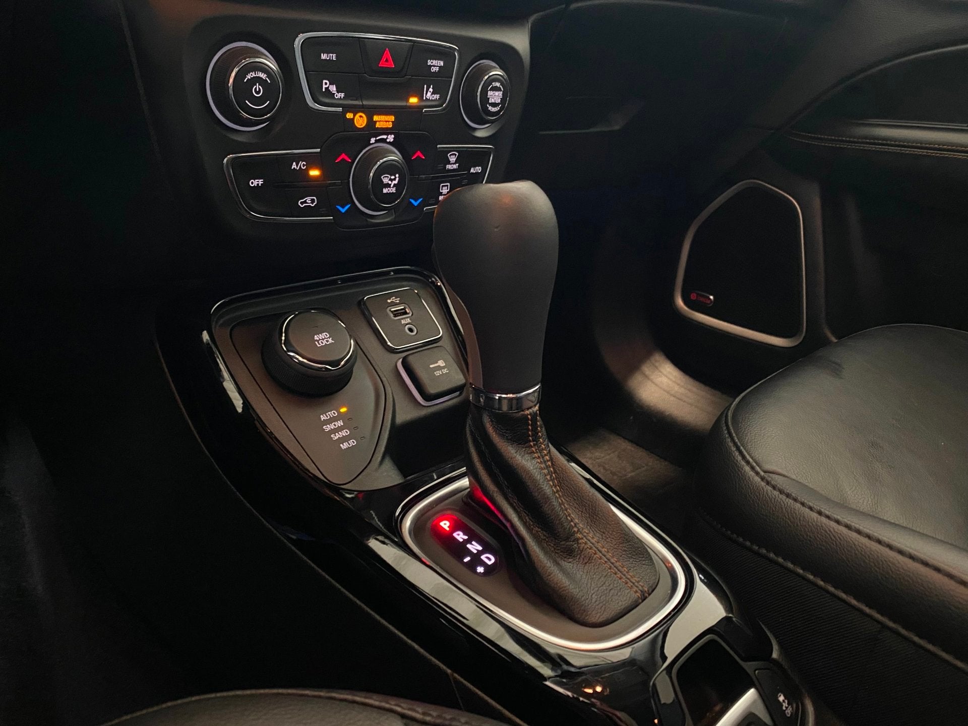 Jeep Compass 1.4 MultiAir Opening Edition 4x4, Auto's, Automaat, 450 kg, Gebruikt, Euro 6