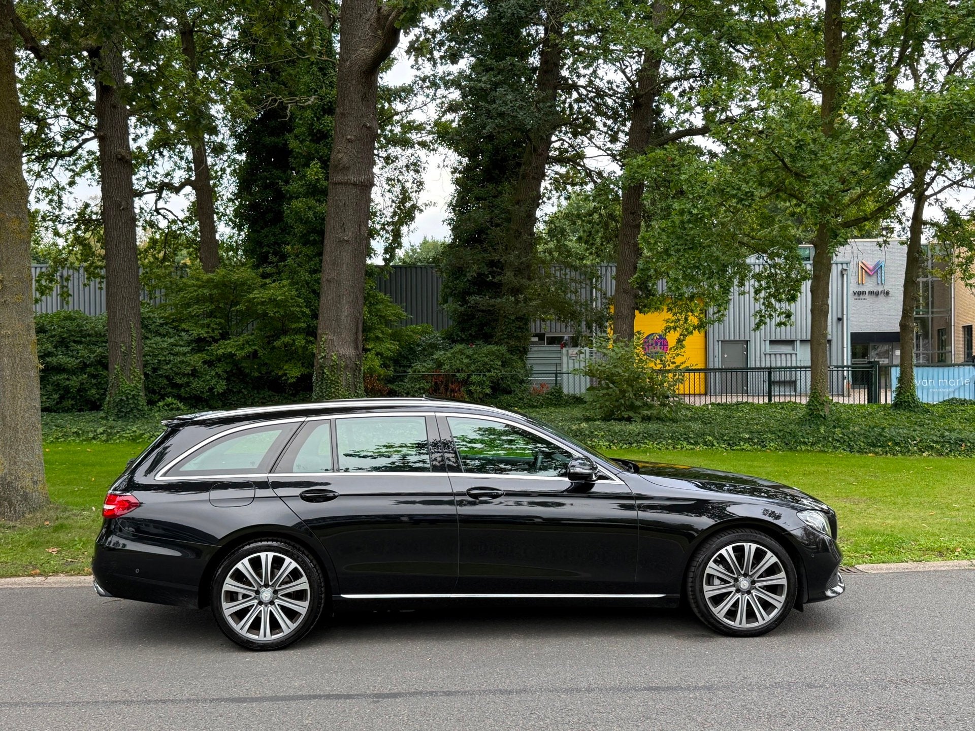 Mercedes-Benz E-klasse Estate E220 d Prestige/Automaat/Schui, Auto's, Dealer onderhouden, Achterwielaandrijving, Gebruikt, Leder en Stof