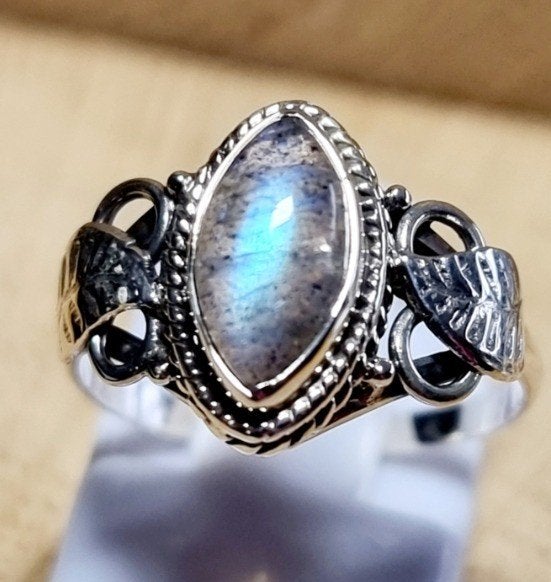 Echt zilveren ring met Labradoriet maat 16.5 mm, Nieuw, Ophalen of Verzenden, Kleiner dan 17, Dame