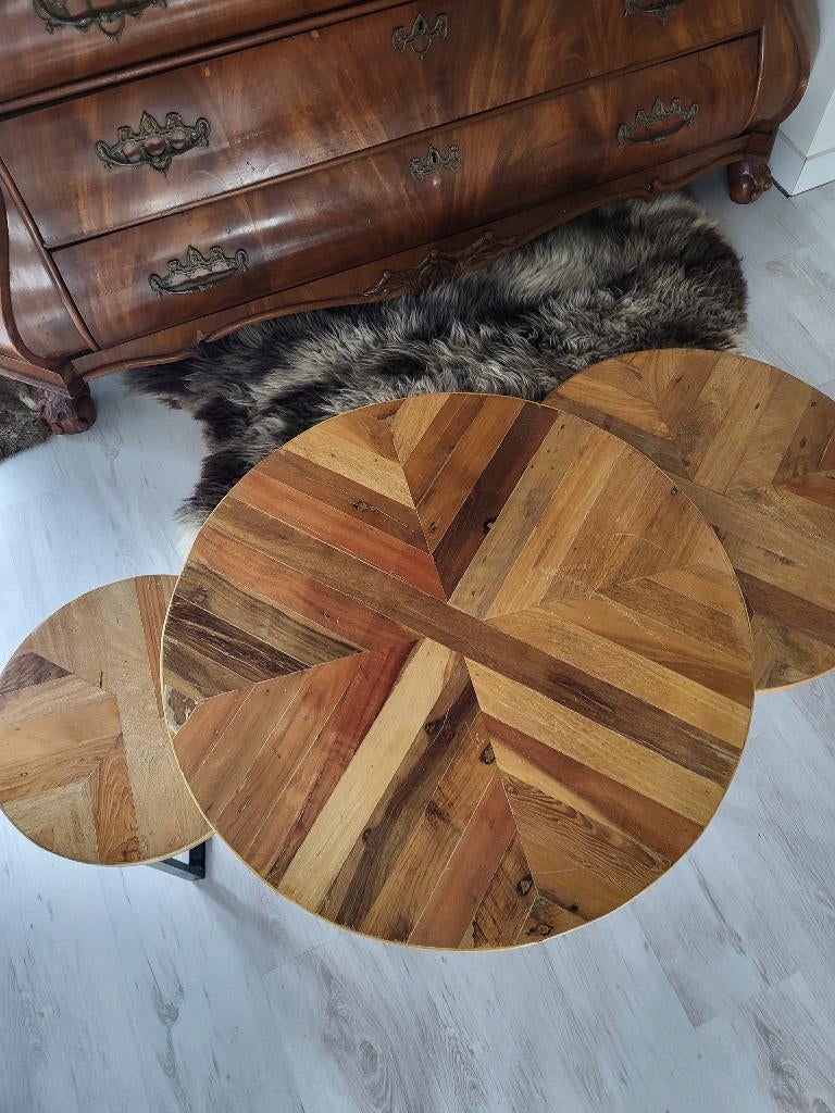 3 hangemaakte houten tafels, Ophalen, 50 tot 100 cm, 50 tot 75 cm, Rond