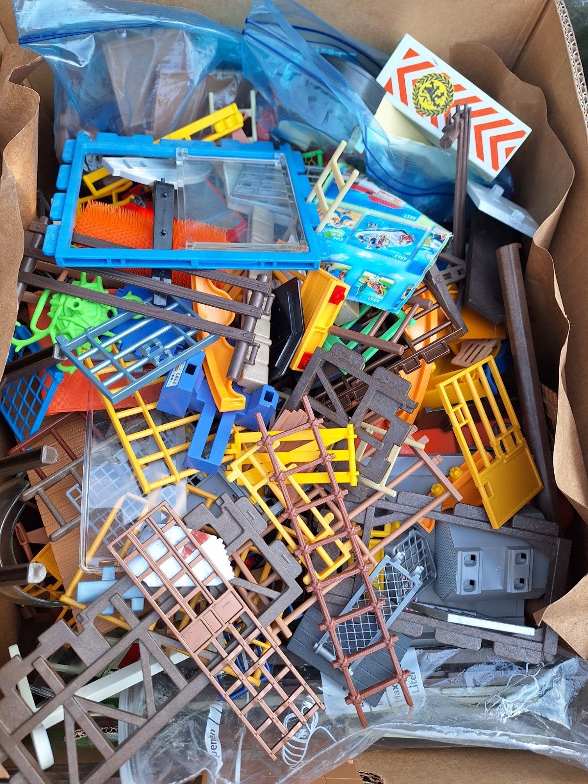 Playmobil onderdelen 18 bananen dozen vol, Kinderen en Baby's, Speelgoed | Playmobil, Ophalen, Gebruikt, Los playmobil