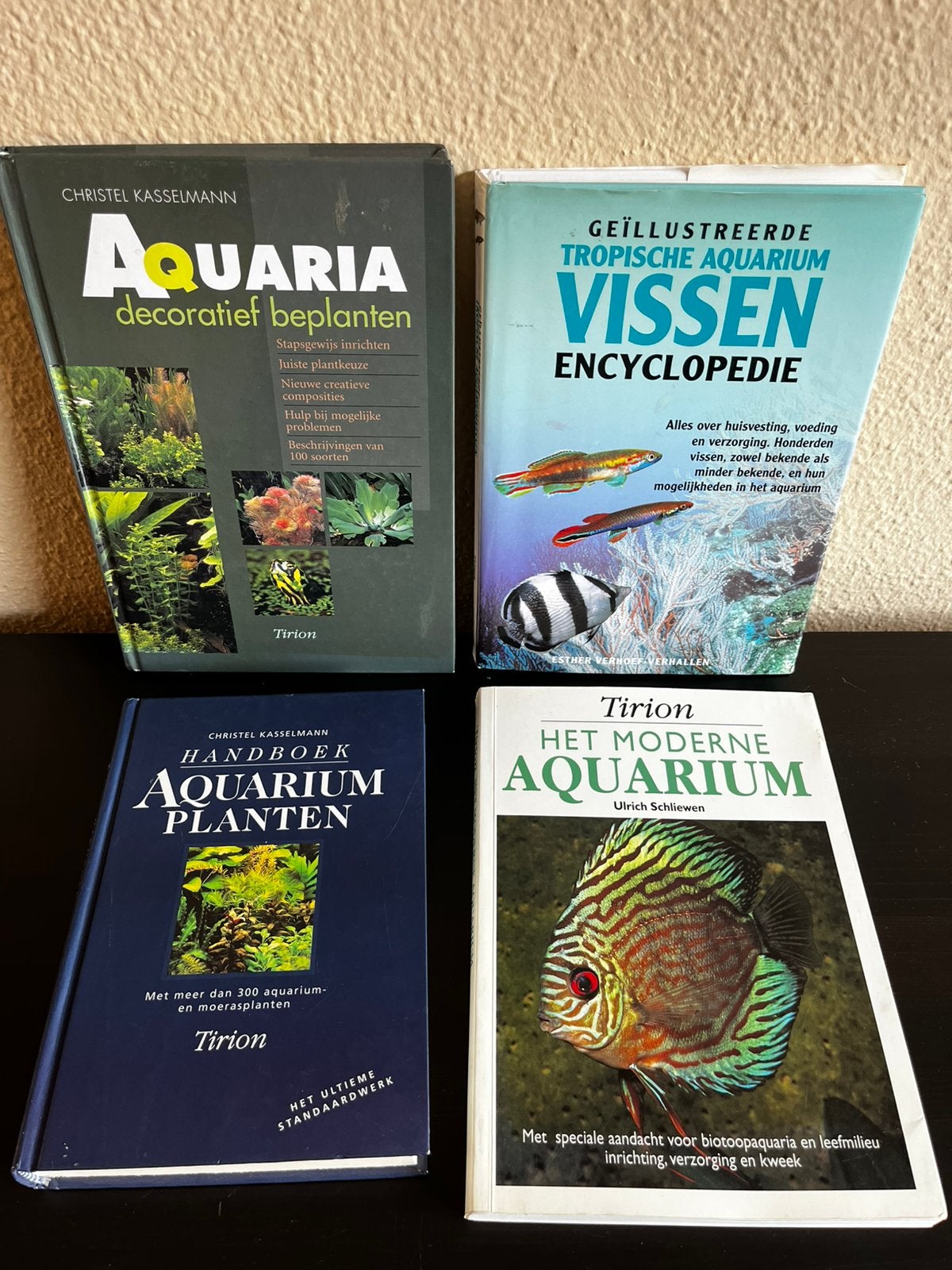 4 Tropisch aquarium boeken vissen planten, Ophalen of Verzenden, Zo goed als nieuw, Vissen