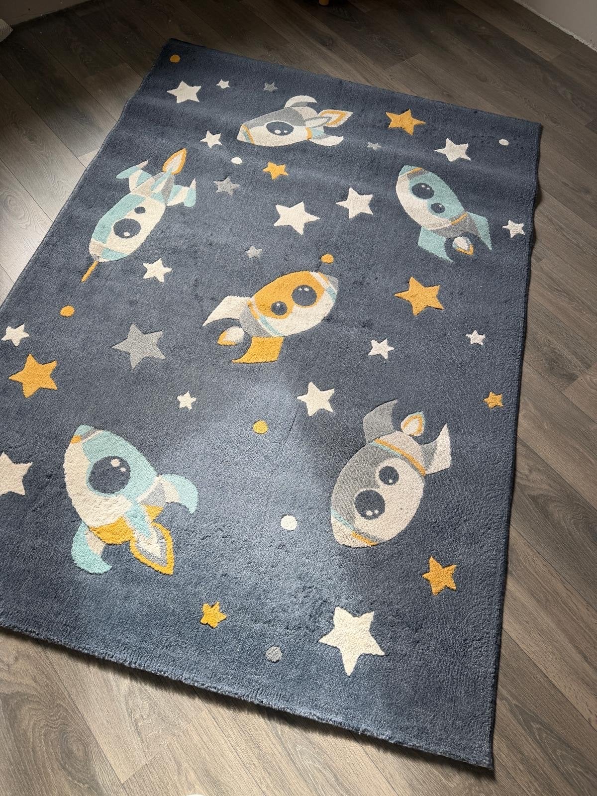 Vloerkleed kinderkamer ruimte thema 140x200 cm, Ophalen, 100 tot 150 cm, Blauw, Zo goed als nieuw