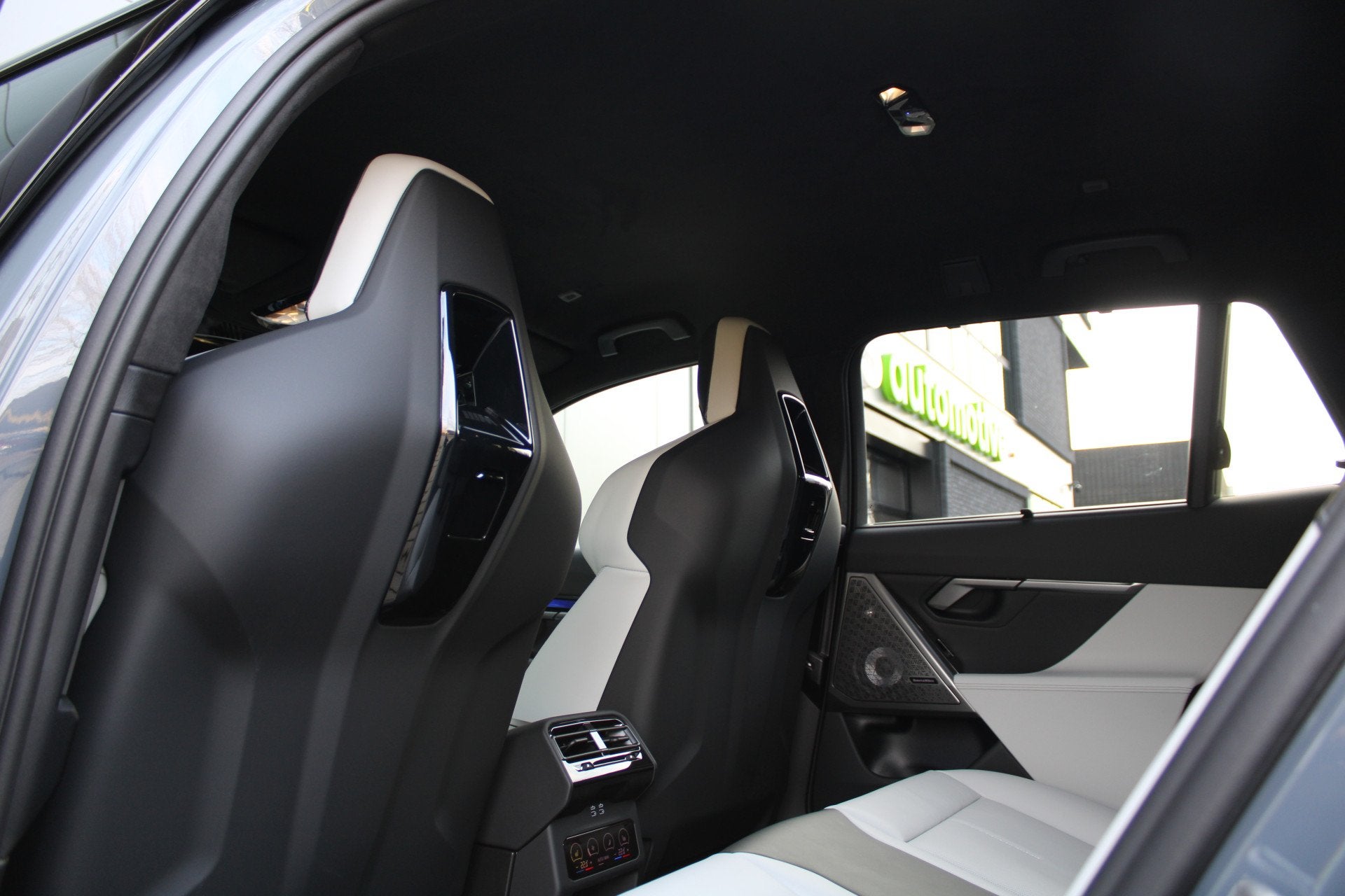 Foto 50 van BMW 5 Serie Touring M5 | KERAMISCH | BTW | M-DRIVE PROFESSIO
