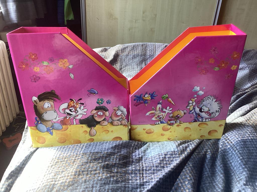2 leuke roze Diddl tijdschriftenbakken, Verzamelen, Diddl, Ophalen of Verzenden, Verschillende figuren, Gebruikt, Overige typen