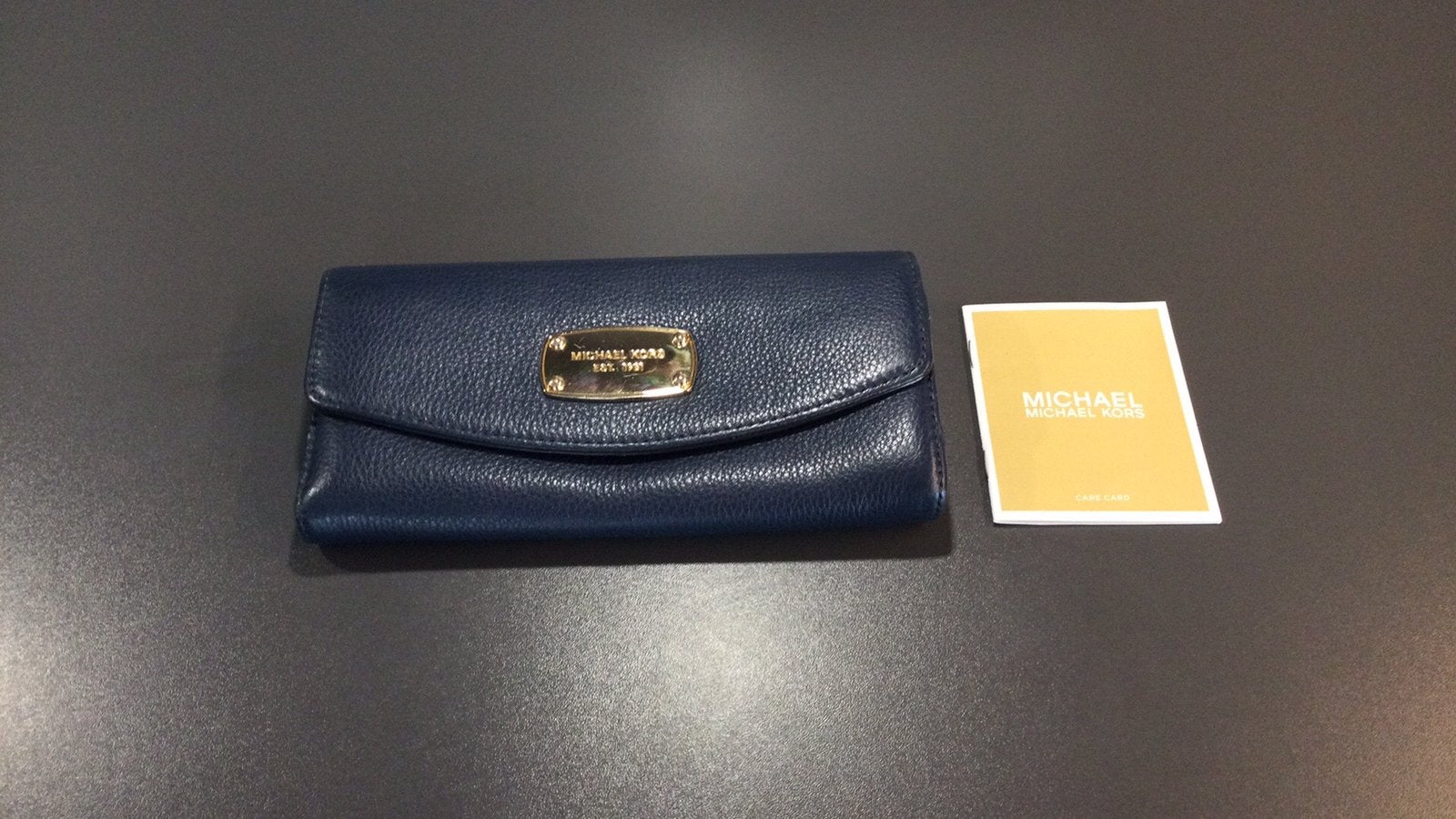 Michael Kors paarse lederen portemonnee, Sieraden, Tassen en Uiterlijk, Portemonnees, Ophalen of Verzenden, Zo goed als nieuw