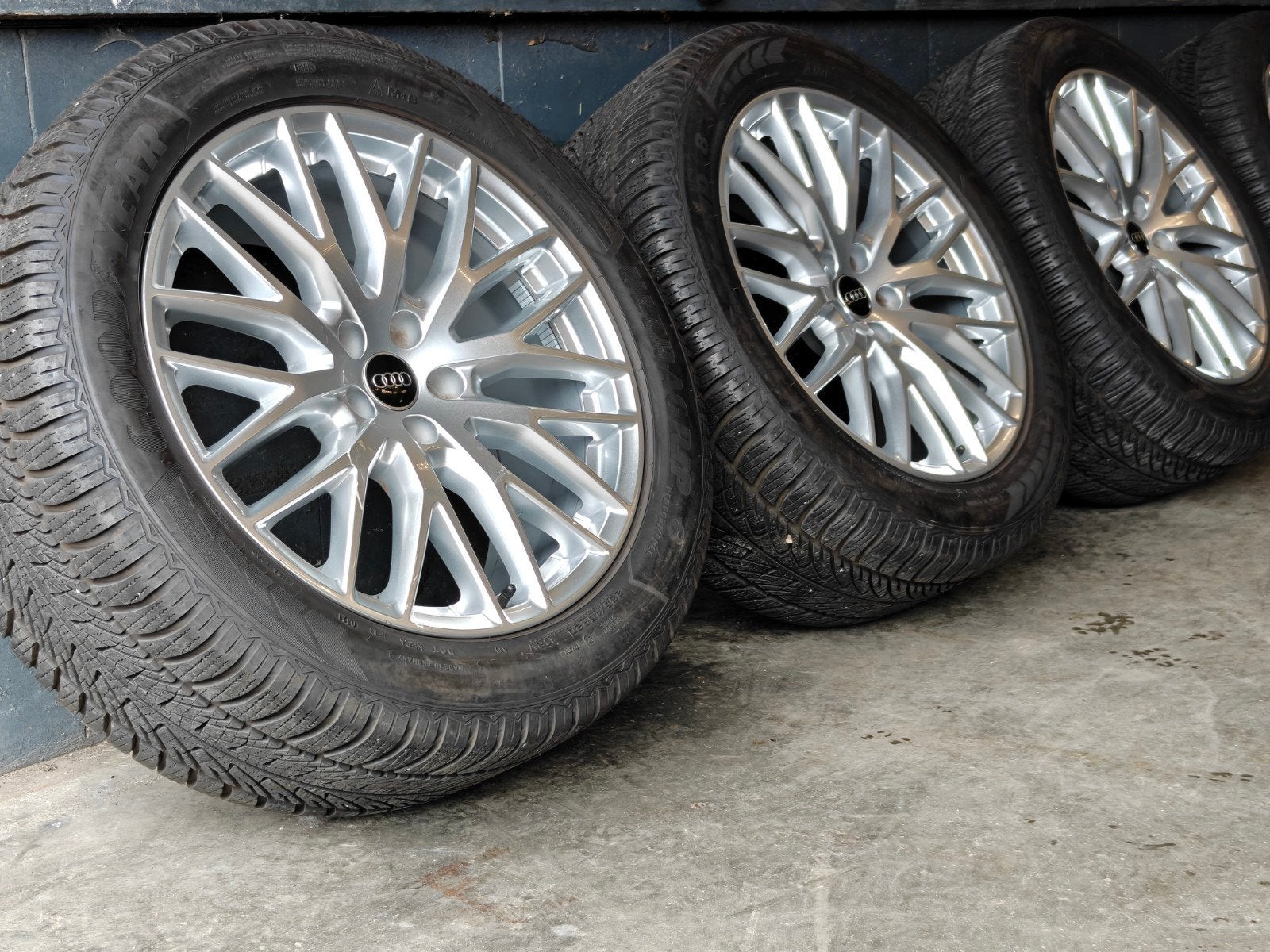 20" Originele Audi Q7 SQ7 4M Winterset Goodyear, Audi, Gebruikt, 285 mm, Banden en Velgen
