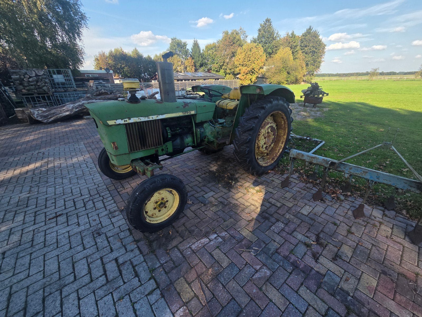 John Deere 1020 - met werktuigen, Zakelijke goederen, Tot 2500, Oldtimer, Tot 80 Pk, Ophalen
