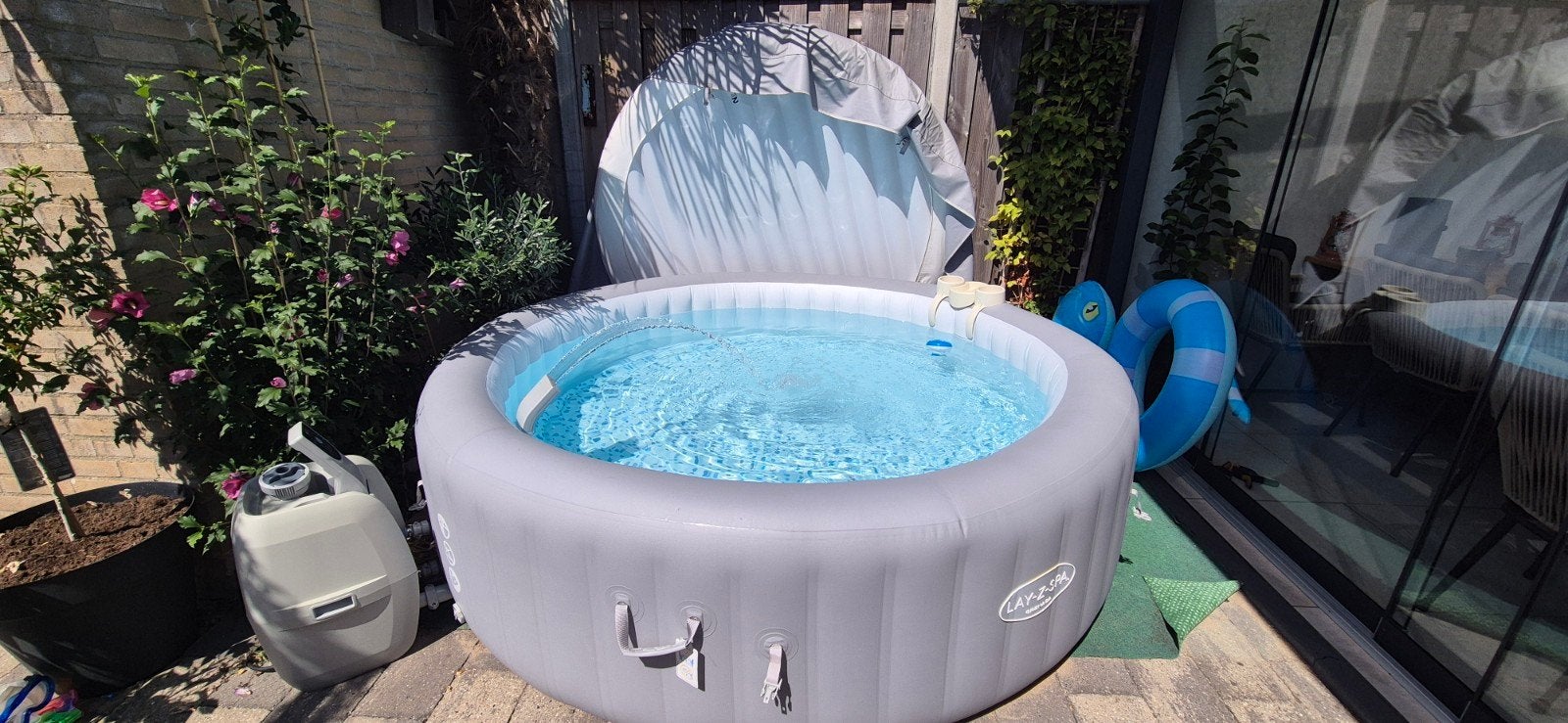 BESTWAY Lay z spa Grenada incl bekers/fontein, Tuin en Terras, Bubbelbaden en Hottubs, Ophalen, Zo goed als nieuw, Filter, Opblaasbaar