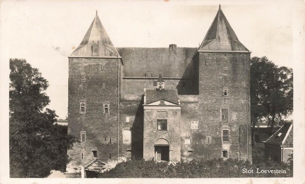 Slot Loevestein, Ophalen of Verzenden, 1940 tot 1960, Gelopen, Noord-Brabant