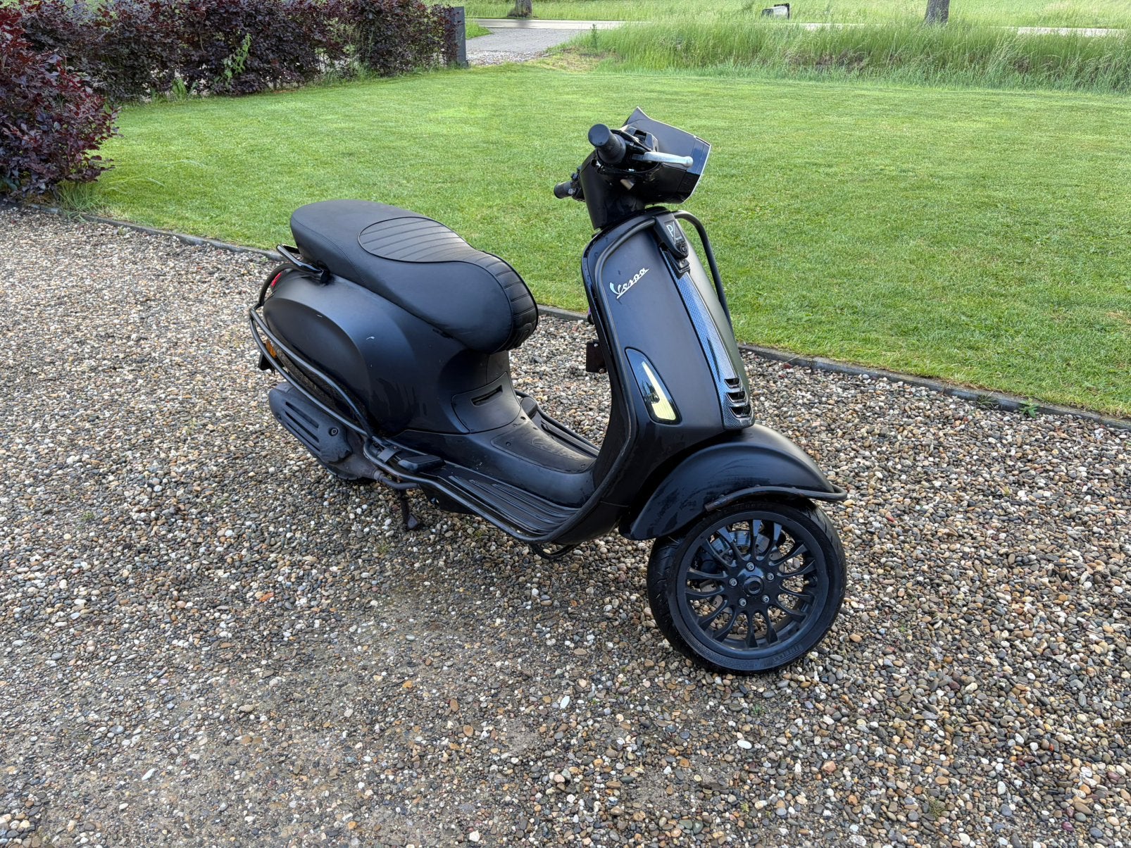 Vespa sprint notte, Fietsen en Brommers, Scooters | Vespa, Ophalen of Verzenden, Zo goed als nieuw, Benzine
