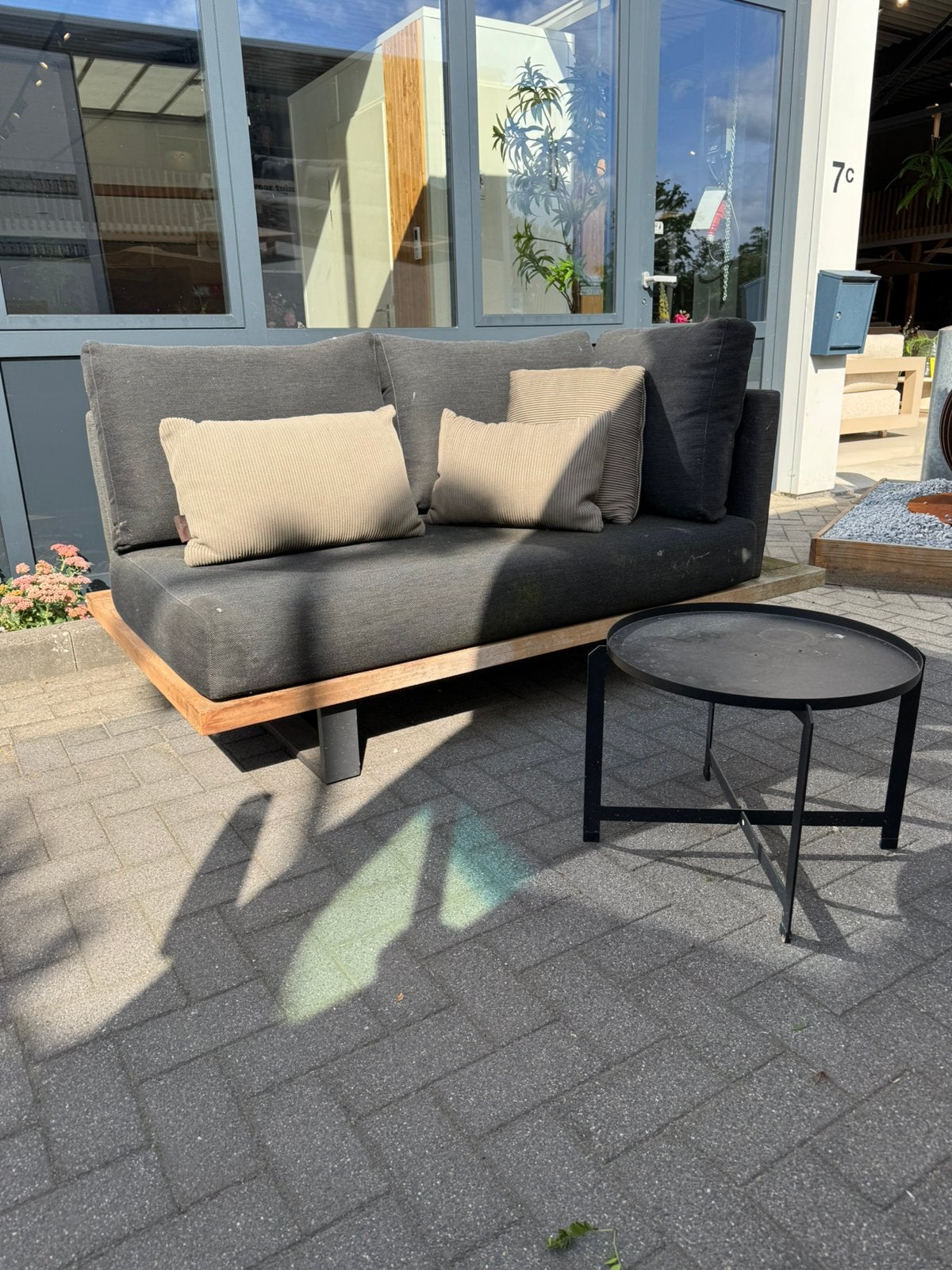 Tierra outdoor lounge bank plus tafel, Ophalen, Zo goed als nieuw, Bank