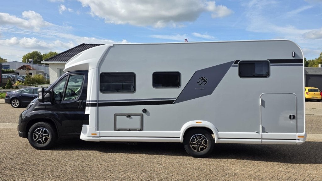 Knaus L!ve Wave 700 MEG 2027 beursprijs Platinum, Caravans en Kamperen, Automaat, Ringverwarming, Fiat, Diesel