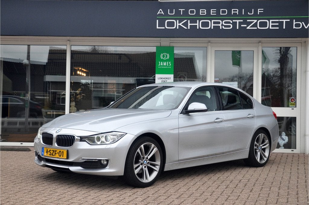 BMW 3-serie 320i Edition High Executive | Scherp geprijsd! |, Achterwielaandrijving, Gebruikt, 4 cilinders, Handgeschakeld