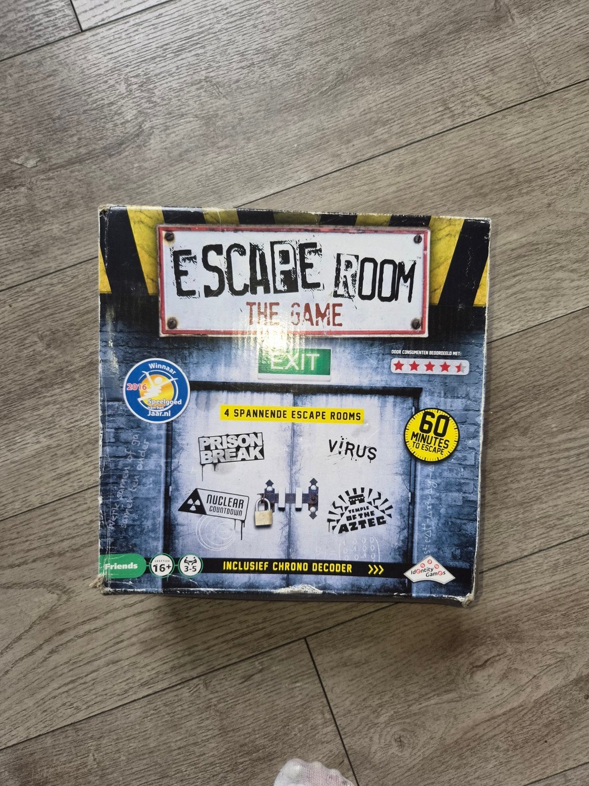Escape Room The Game - 4 spannende escape rooms, Hobby en Vrije tijd, Gezelschapsspellen | Bordspellen, Drie of vier spelers, Ophalen of Verzenden