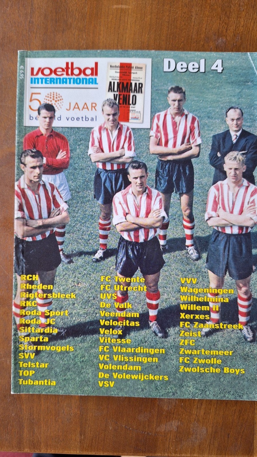Voetbal International Deel 4 - 5 Jaar Betaald Voetbal, Ophalen of Verzenden, Gelezen, Onbekend, Overige sporten