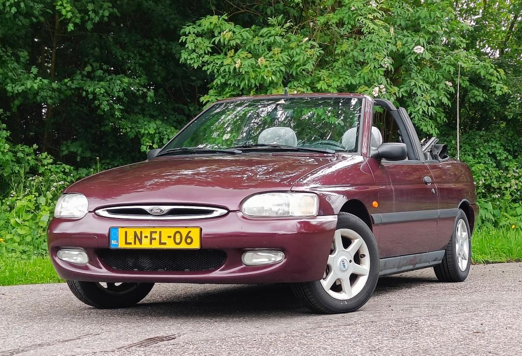 Ford Escort 1.6 CLX Cabrio | APK 11-07-2027 | Youngtimer, Auto diversen, Overige Auto diversen, Ophalen