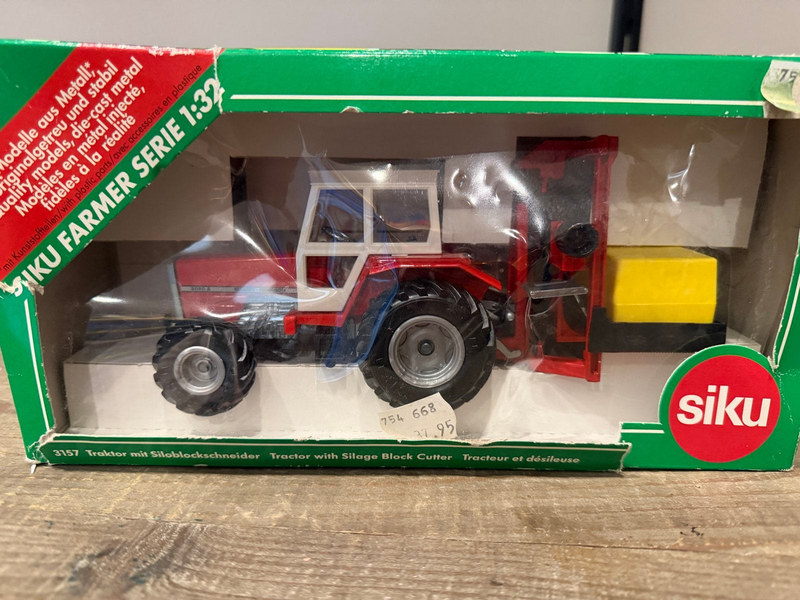 Siku Farmer Serie 1:32 Tractor met Siloblockschneider, Ophalen, Nieuw