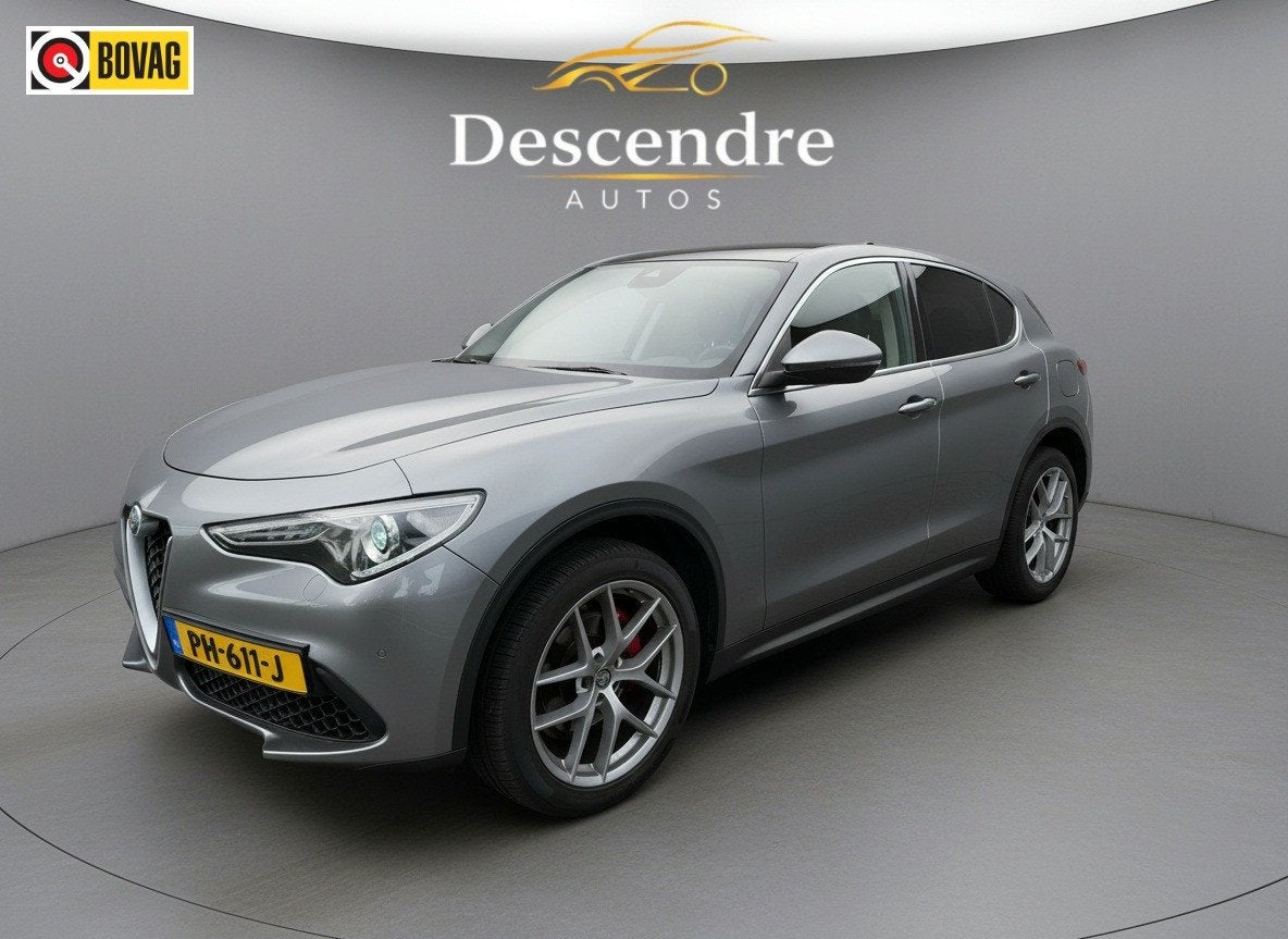 Alfa Romeo Stelvio 2.0 T AWD First Edition Q4 (bj 2017), Auto's, Automaat, 4 cilinders, Met garantie (alle), Bedrijf