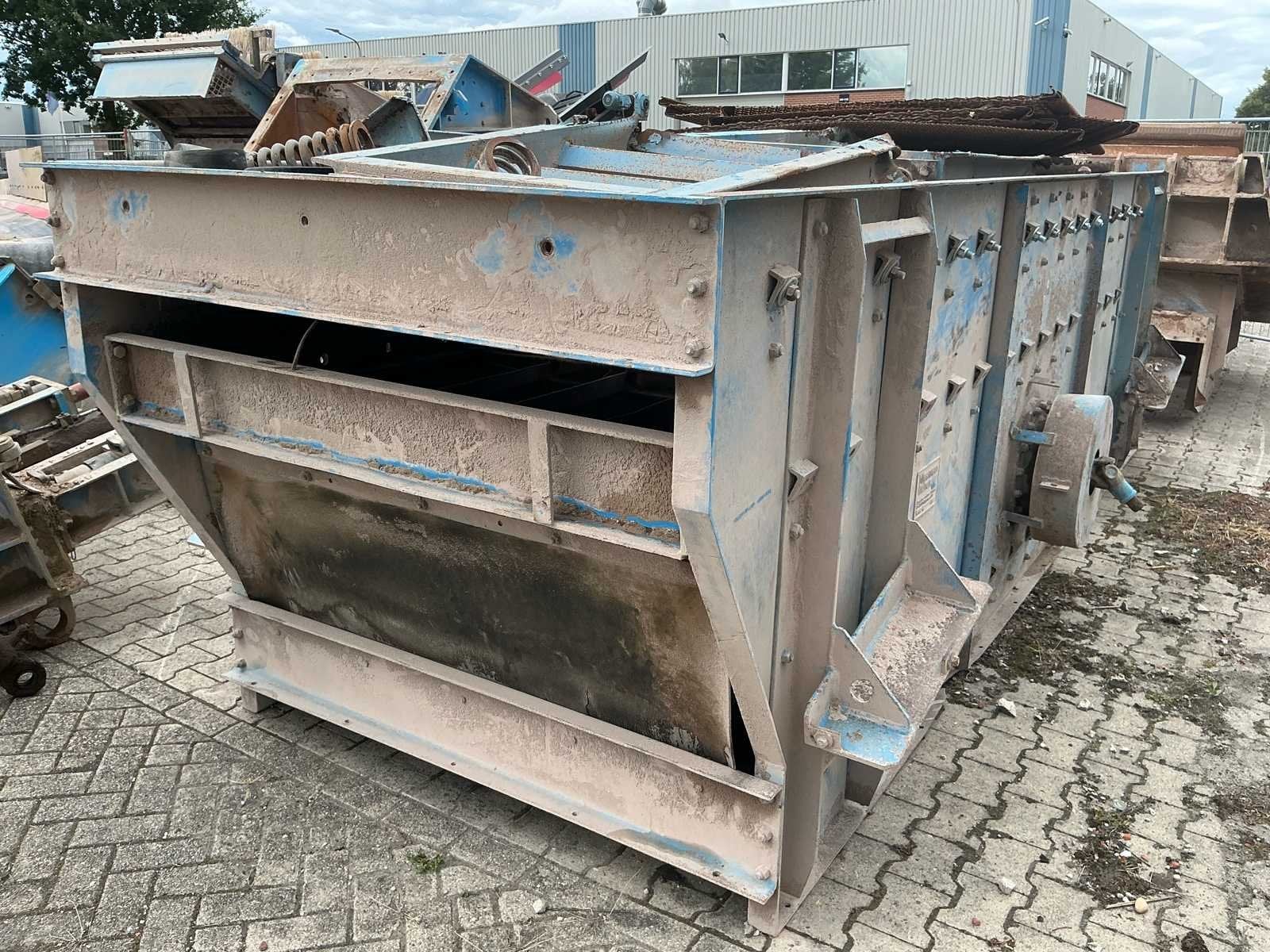 3 deks schudzeef - VU3F-1545Q - Mobiele zeefinstallatie, Zakelijke goederen, Machines en Bouw | Overig