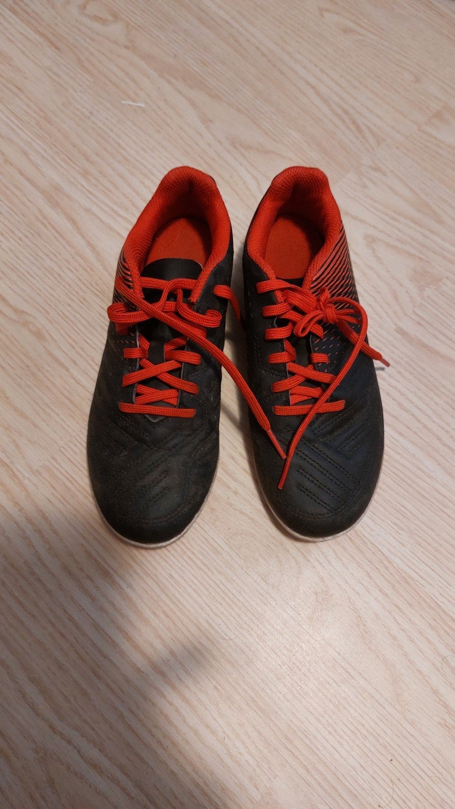 Voetbal schoen maat 35, Ophalen of Verzenden, Zo goed als nieuw, Schoenen