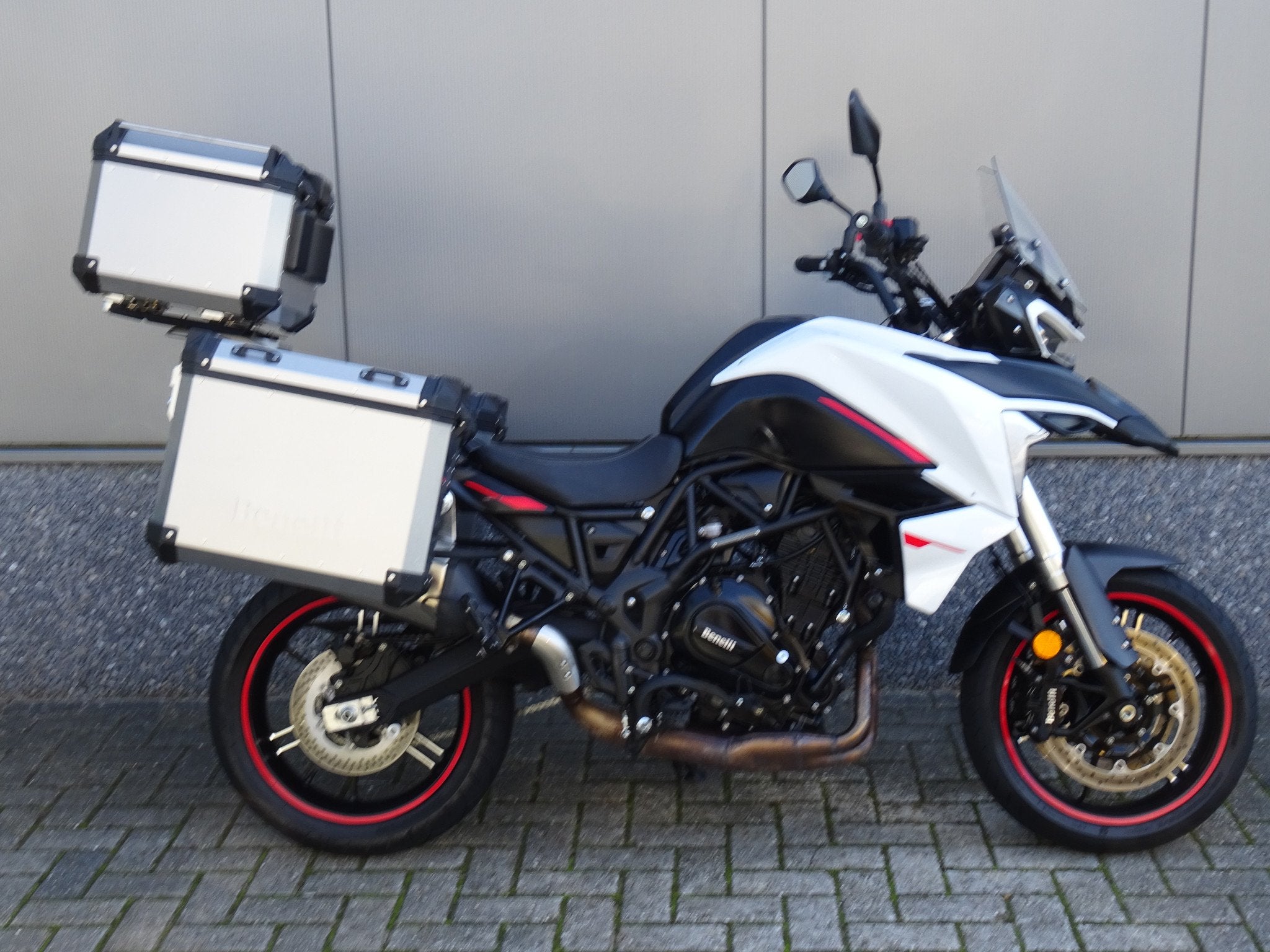 Benelli TRK 702 ABS (bj 2024), Motoren, 700 cc, Toermotor, Gebruikt, Bedrijf