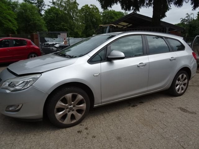 Opel Astra j combi A14XER bj 2012 1.4 16v benz 6 versnelling, Gebruikt, -, -, Opel