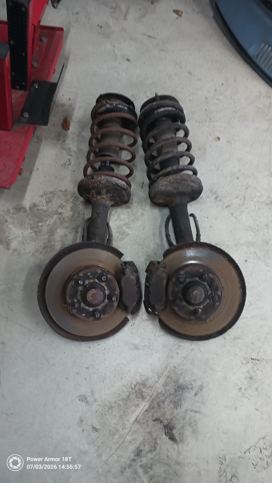Veerpoten Volvo 240, 244, 242 1980, Ophalen, Gebruikt, Volvo