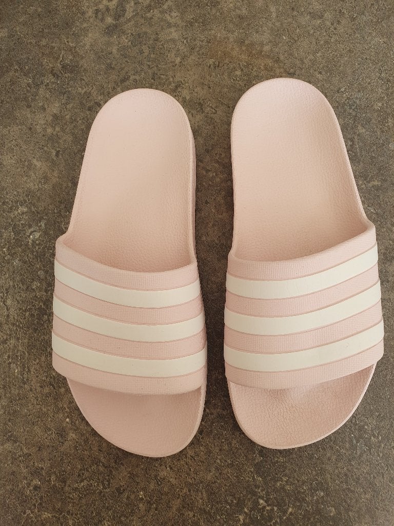 Adidas/Adilette slippers, Ophalen of Verzenden, Gebruikt