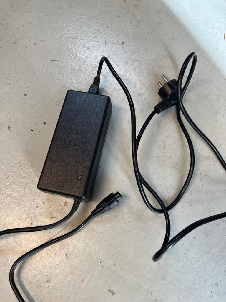 Sparta Batavus fietsoplader ION  5-pins, Ophalen, Gebruikt, Elektrische fiets, Overige typen