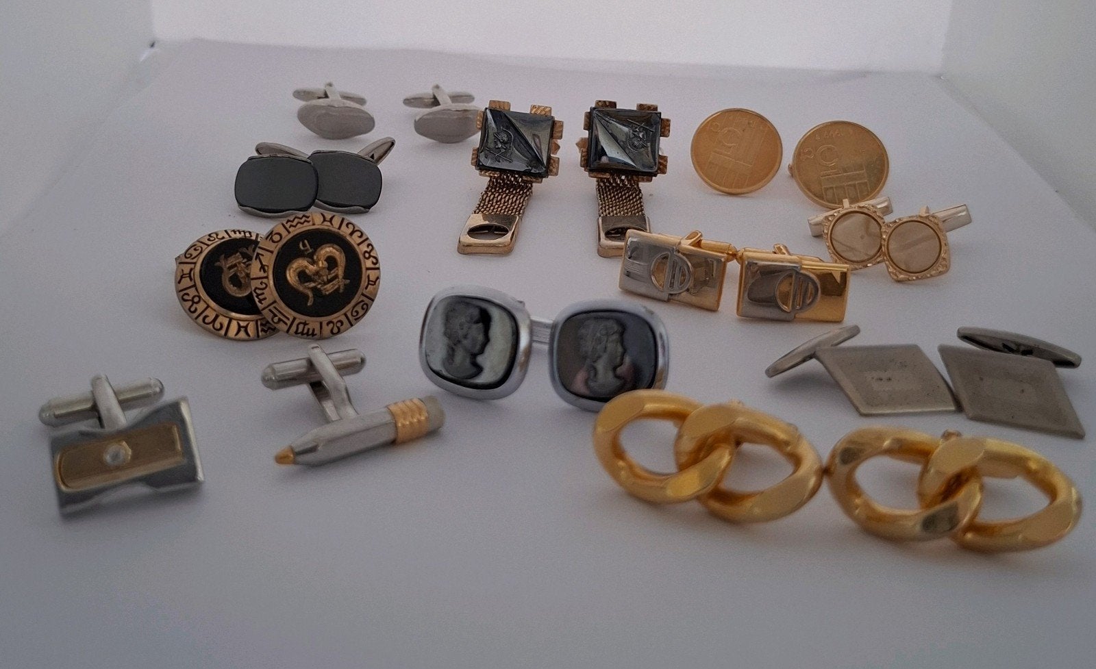 Vintage manchetknopen, Sieraden, Tassen en Uiterlijk, Manchetknopen, Ophalen of Verzenden, Overige materialen