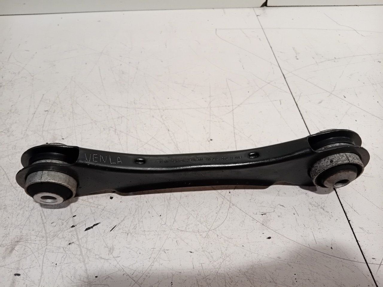 Draagarm links achter BMW 4 serie, Onderdelen@venauto.nl, Van der Ven Autorecycling B.V., Gebruikt, Ettenseweg 76, 4706 PB Roosendaal, The Netherlands