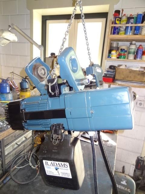 Demag 1000 kg verkorte bouw, Doe-het-zelf en Verbouw, Lieren en Takels, Ophalen, Zo goed als nieuw, Elektrisch