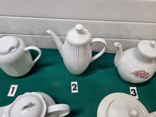 -	Theepotten vijf stuks verschillende zie omschrijving, Huis en Inrichting, Ophalen of Verzenden, 'T Olde Gre-j, Info@toldegrej.nl