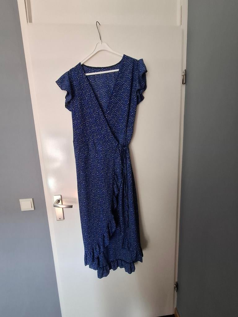 Trendz "overslag" Jurk met strikcentuur

Maat 36/38, Trendz, Blauw, Ophalen of Verzenden, Zo goed als nieuw