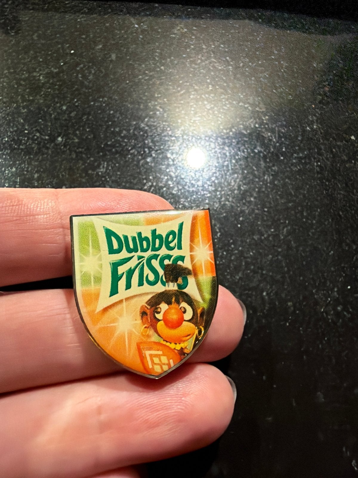 Dubbel Frisss Efteling Pin - Zeldzaam verzamelobject, Verzamelen, Ophalen of Verzenden, Zo goed als nieuw, Merk, Speldje of Pin