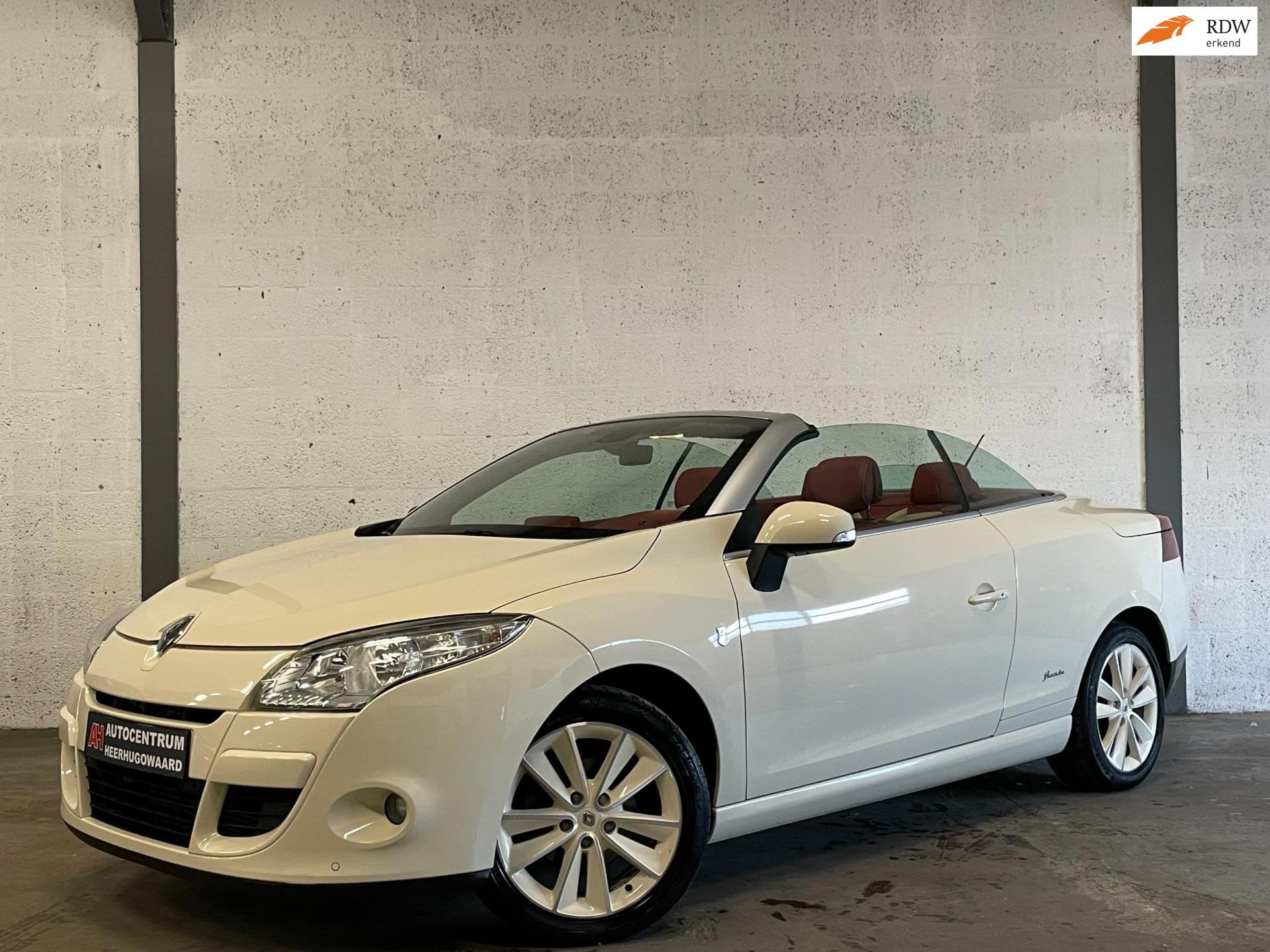 Renault Mégane coupé cabriolet 1.4 TCE Floride Nr 964|Glas, Auto's, Voorwielaandrijving, Dealer onderhouden, Gebruikt, Cabriolet