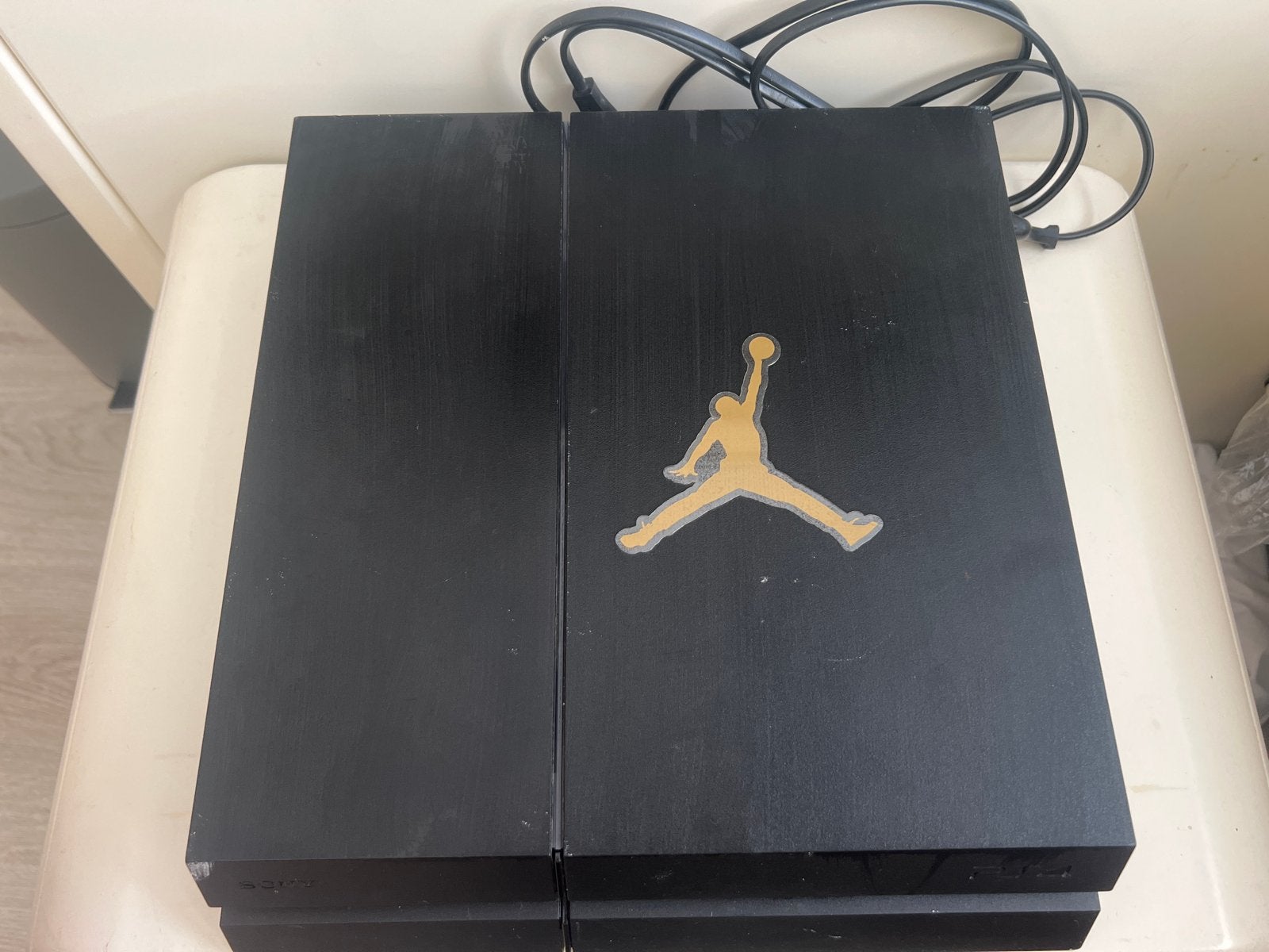 PlayStation 4 met Jordan logo - Gebruikt, Ophalen, Zonder controller, Original, 500 GB