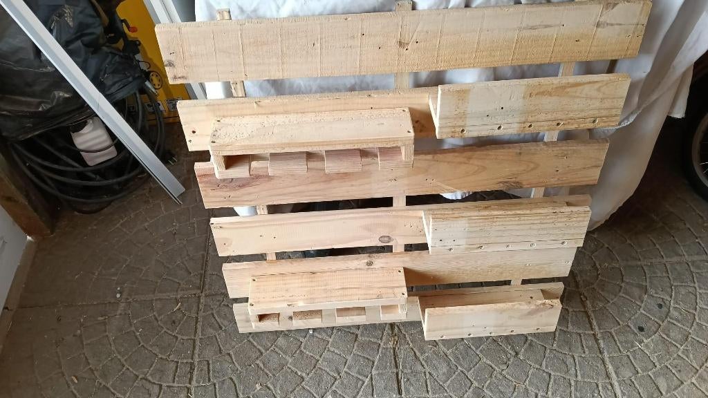 Handgemaakte wijnrek, Huis en Inrichting, Woonaccessoires | Wijnrekken, Ophalen, 50 tot 75 cm, Nieuw, Minder dan 5 flessen