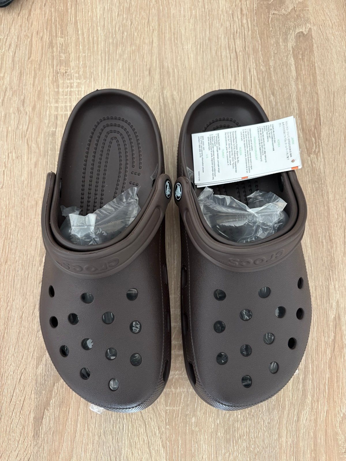 Crocs Classic Clogs - Nieuw, Maat 39-40, Kleding | Dames, Schoenen, Ophalen of Verzenden, Nieuw, Bruin, Instappers