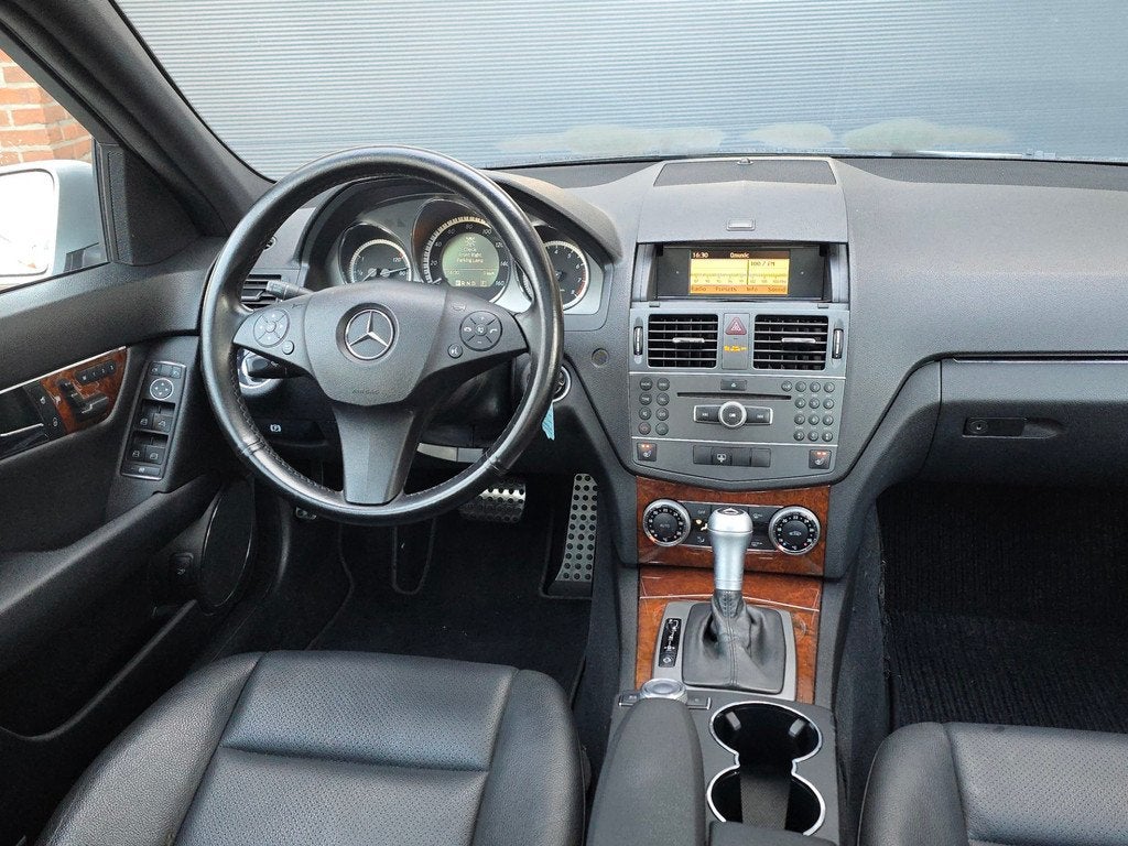 Mercedes-Benz C-klasse 300 Avantgarde 4-Matic |Dakraam |Leer, Auto's, Mercedes-Benz, Euro 5, Gebruikt, 1535 kg, Leder en Stof