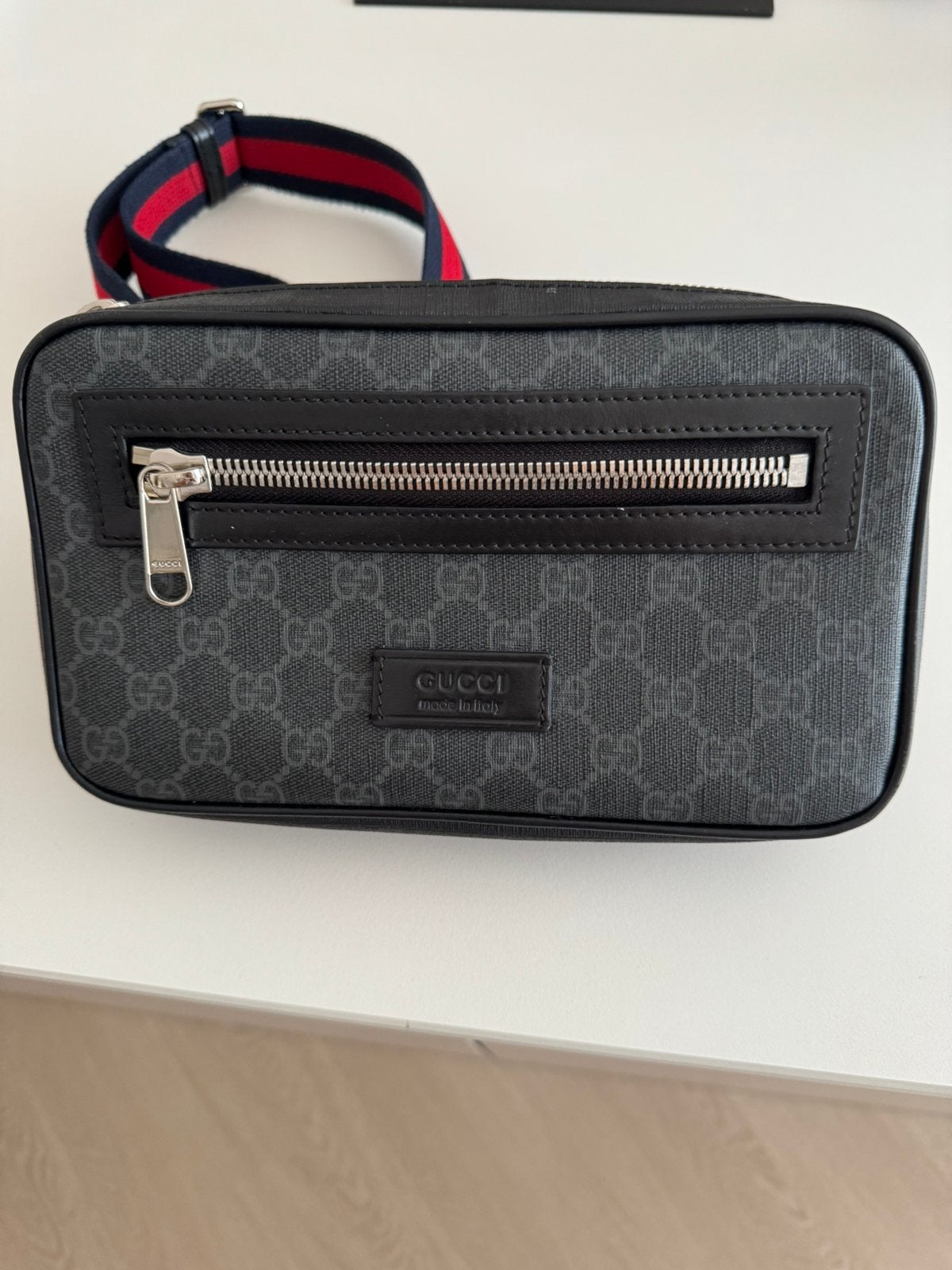 Gucci schoudertas – zwart/grijs, Ophalen, Zo goed als nieuw, Zwart