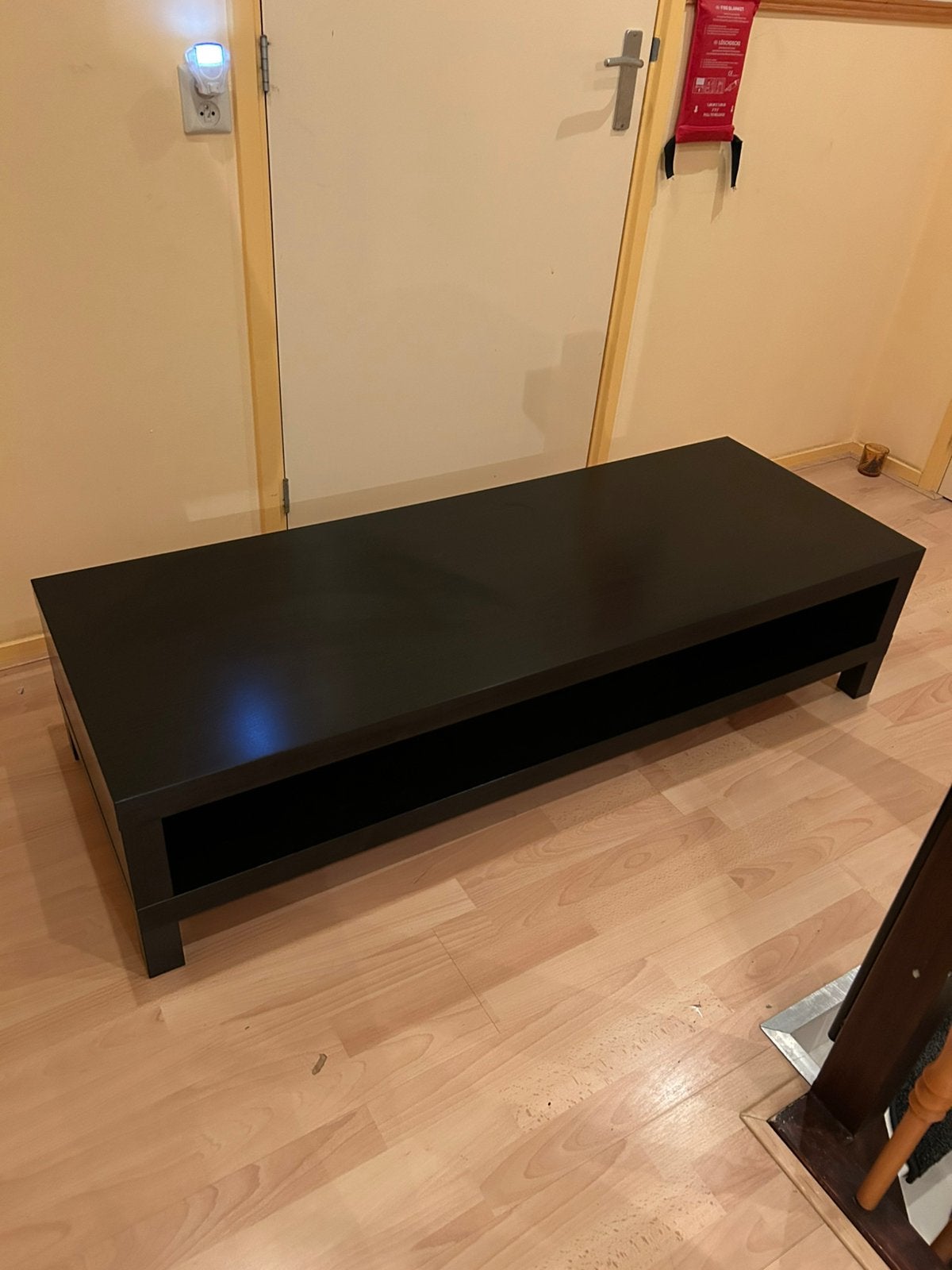 Tv kast zwart, Ophalen of Verzenden, Zo goed als nieuw, 25 tot 50 cm, Minder dan 100 cm