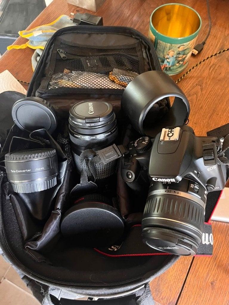 canon 1000D compleet, Ophalen, Spiegelreflex, Canon, Zo goed als nieuw